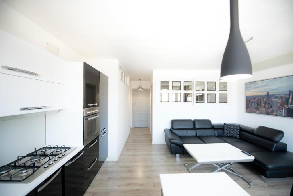 Loft 51 Apartment Олбия Екстериор снимка