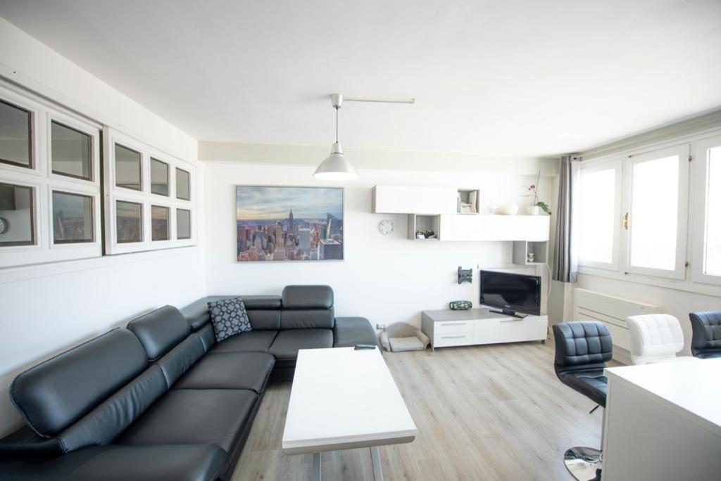 Loft 51 Apartment Олбия Екстериор снимка