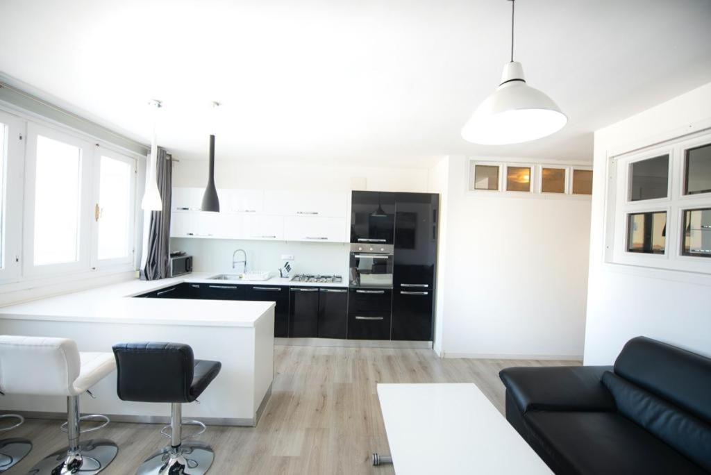 Loft 51 Apartment Олбия Екстериор снимка